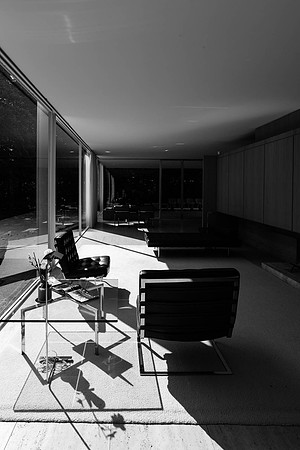 Farnsworth House