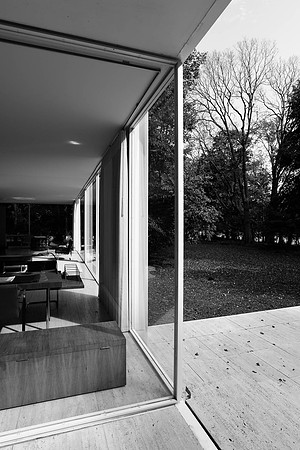Farnsworth House